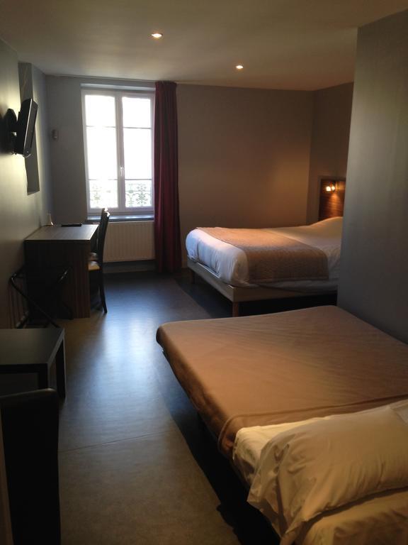 Le Relais Des Bergers 호텔 Saint-Martin-en-Haut 객실 사진