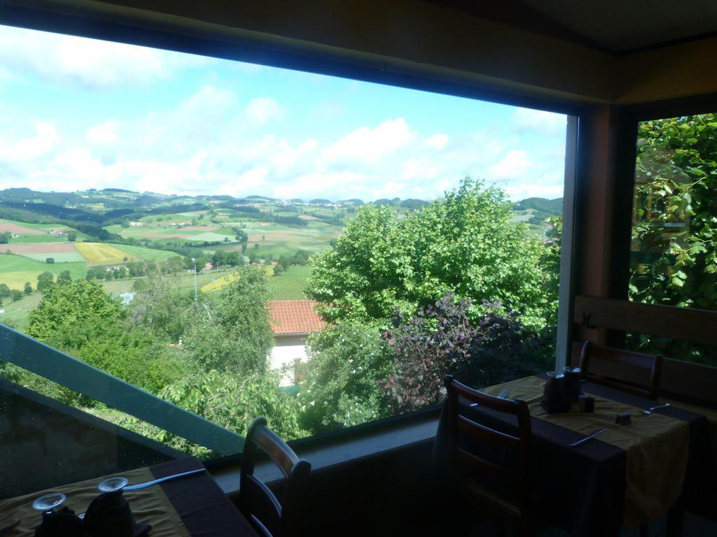 Le Relais Des Bergers 호텔 Saint-Martin-en-Haut 외부 사진